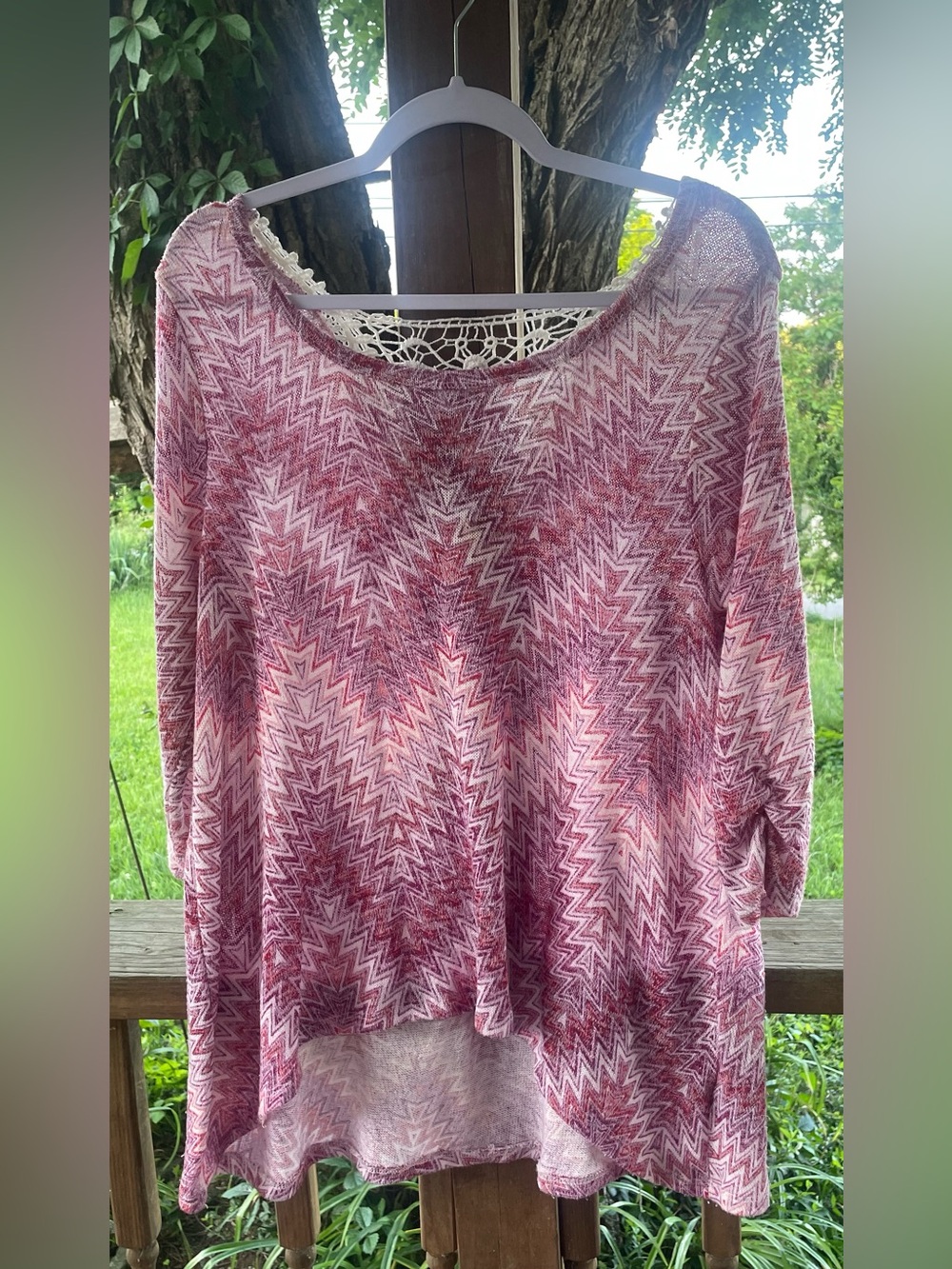 Women’s size 1X Signature Studio Shirt Lace back Design